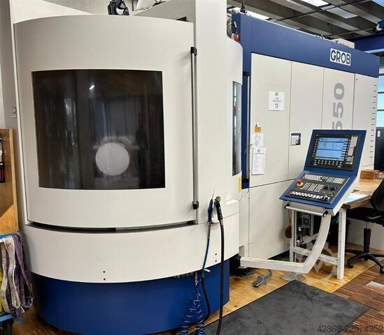 Machining Center - Universal GROB-WERKE G 550 6-axis (5 Axis &U-axis)  3 mach. available