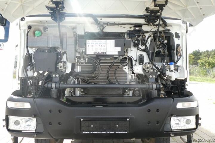 Kipper LKW IVECO HD9 86.50-90 4 Achs Muldenkipper schwere Straßen