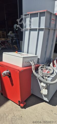 Wood shredder Reinbold AZR 600