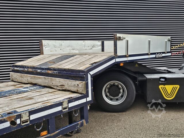 Low loader Nooteboom OSD-48-03 / SEMI / HYDRAULIC RAMPS