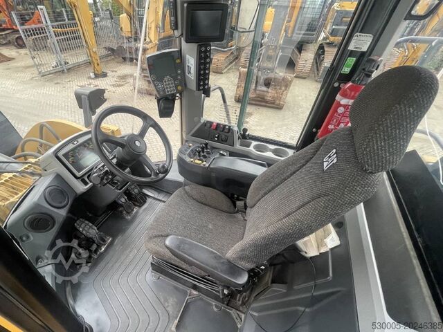 Wheel loader CAT 950 M   2019