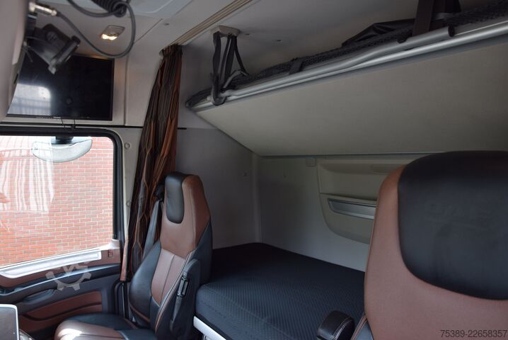 Standard SZM Daf XF 530 Flachdach Retarder Leder ACC TV Navi