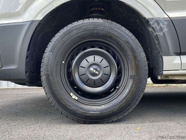 Kleinbus MAN TGE 3.180 Kombi L3H2 AHK LED NAV SITZH LENKRADHZ