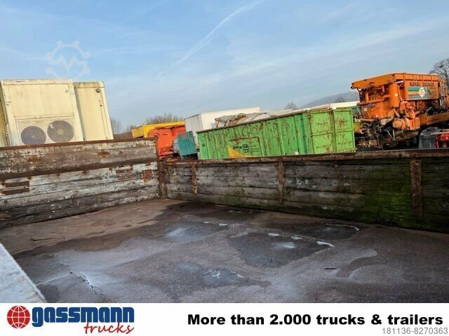 Three-way tipper trailer  Gummiwagen 3-Seiten-Kippanhänger