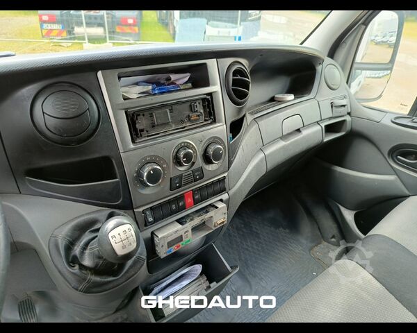 Minibus IVECO DAILY 35S15 - FURGONE ISOTERMICO CON GRUPPO FRIGORIFERO