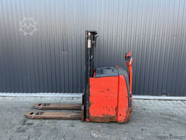 Deichselstapler Linde D10