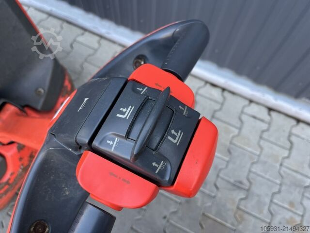 Deichselstapler Linde D10