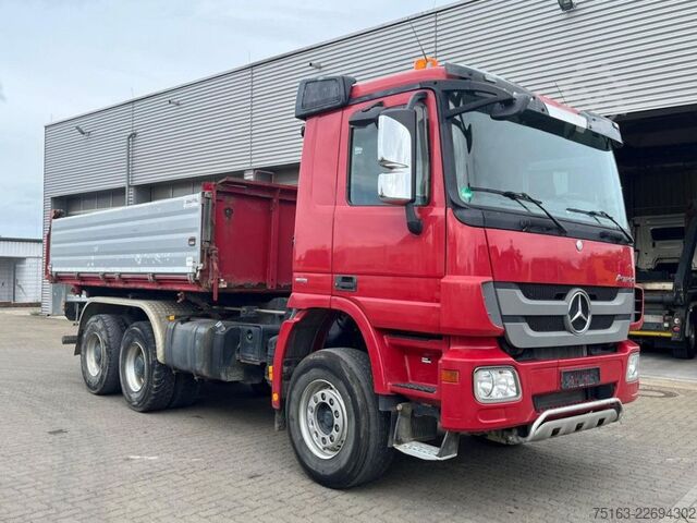 Three-sided tipper truck MERCEDES-BENZ Actros 3346 K 6x4 3-Achs Kipper Dautel 33to.Chas