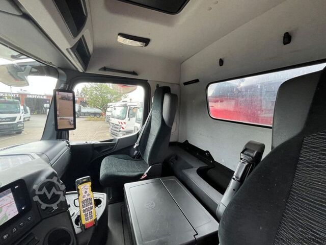 Tipper truck MERCEDES-BENZ Arocs 3245 K 4 Achs Muldenkipper Meiller Thermo