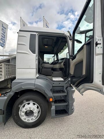 LKW mit Pritsche (offen) MAN TGS 26.360 LL/Pritsche 7,10 m/Lenkachse/ 108 tkm