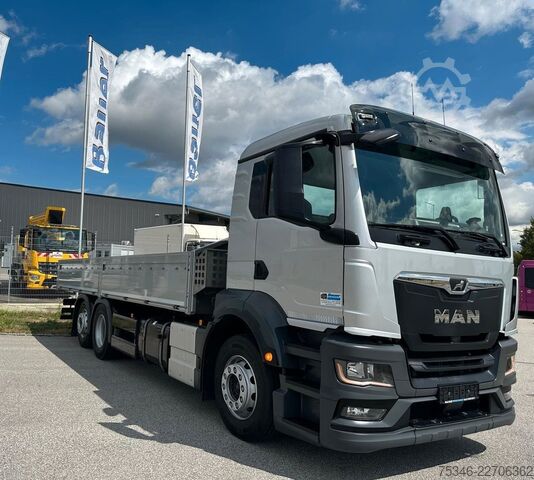 Spezial-LKW MAN TGS 26.360 LL/Pritsche 7,10 m/Lenkachse/ 108 tkm