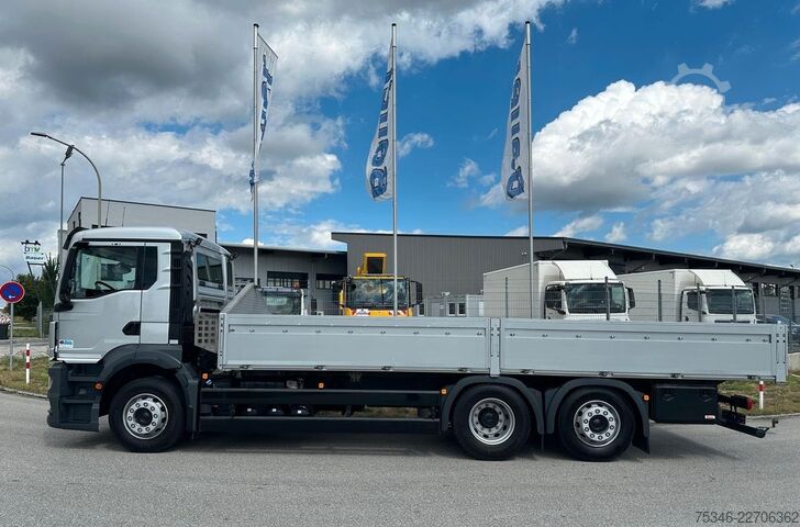 Spezial-LKW MAN TGS 26.360 LL/Pritsche 7,10 m/Lenkachse/ 108 tkm