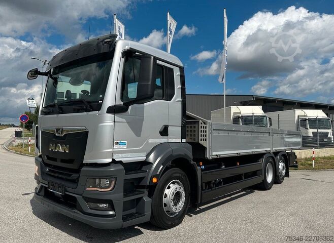 Spezial-LKW MAN TGS 26.360 LL/Pritsche 7,10 m/Lenkachse/ 108 tkm