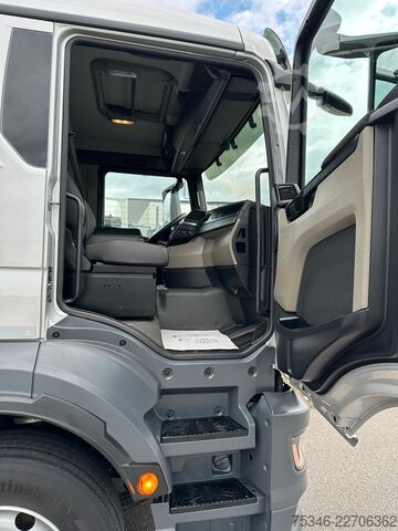 Spezial-LKW MAN TGS 26.360 LL/Pritsche 7,10 m/Lenkachse/ 108 tkm