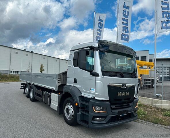 Spezial-LKW MAN TGS 26.360 LL/Pritsche 7,10 m/Lenkachse/ 108 tkm