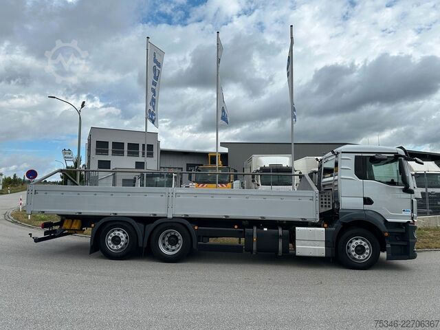 LKW mit Pritsche & Plane MAN TGS 26.360 LL/Pritsche 7,10 m/Lenkachse/ 108 tkm