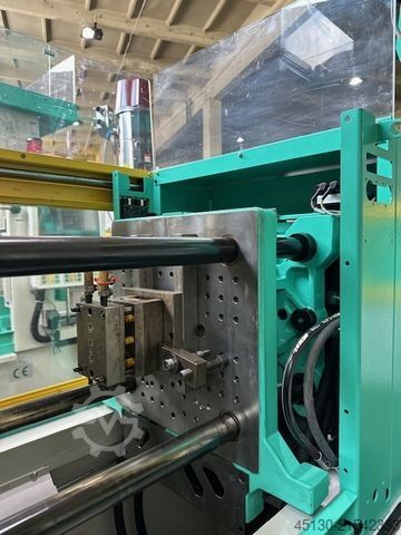 Spritzgießmaschine Arburg 270C 400-70 e²