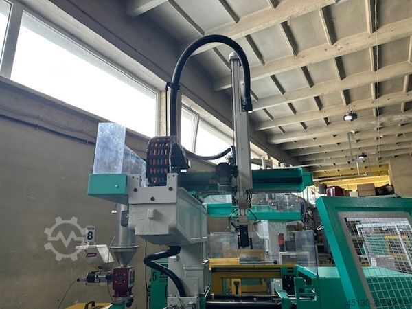 Spritzgießmaschine Arburg 270C 400-70 e²