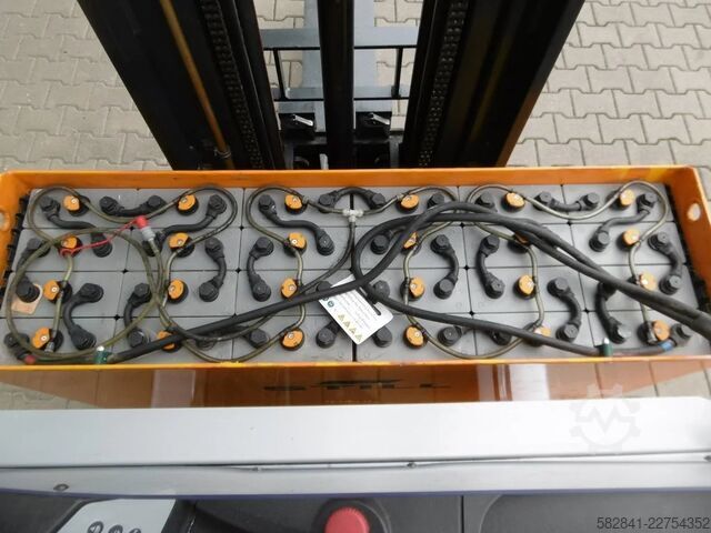 Reach trucks STILL FM-X 17 /Bj.2012