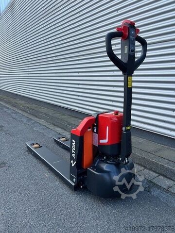 Electric Pallet Truck Noblelift PT E15Q2 Atom