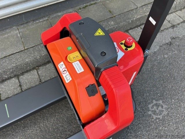 Electric Pallet Truck Noblelift PT E15Q2 Atom
