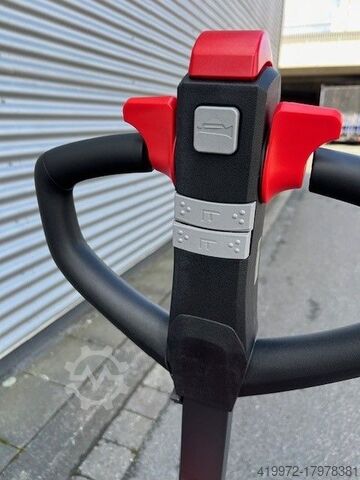 Electric Pallet Truck Noblelift PT E15Q2 Atom