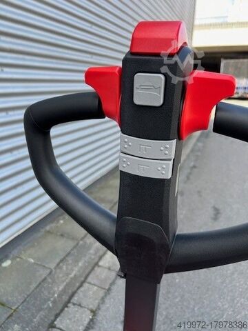 Electric Pallet Truck Noblelift PT E15Q2 Atom