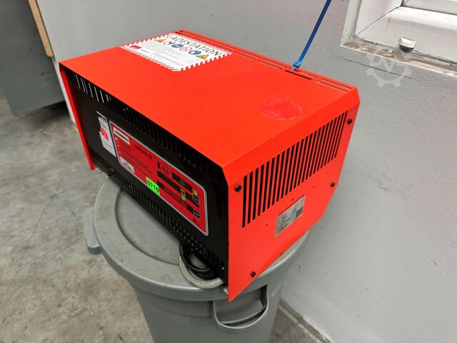 2019 service + UVV inspection valid until 09/20, 2,384 operating hours Linde T 20AP