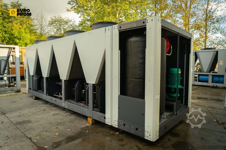 Kühler Used Aircooled chiller CIAT LDH 1800V STD 493 KW. 2011 yom