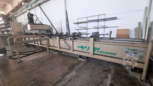 4-Achs CNC-Bearbeitungszentrum Fom Industrie Flen