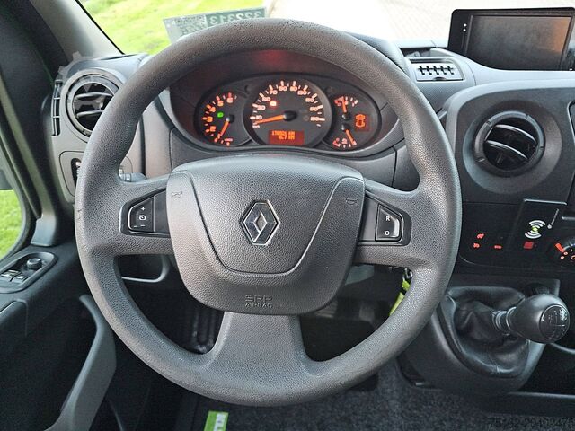 High-roof van RENAULT MASTER 2.3 DCI 130 DC L2H2