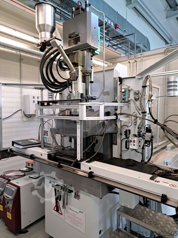 Spritzgießmaschine Arburg 375 V 500 - 100 Schiebetisch