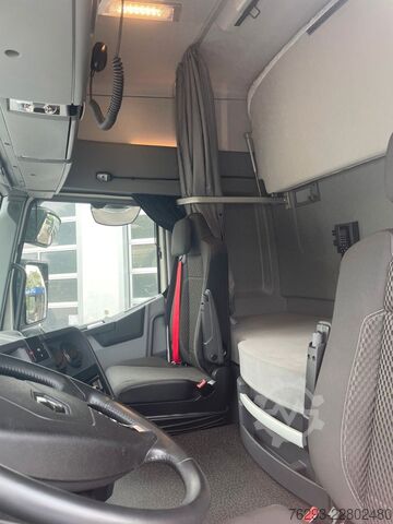 Standard tractor unit RENAULT T 480 4x2 Sleeper Cab  2L-HY