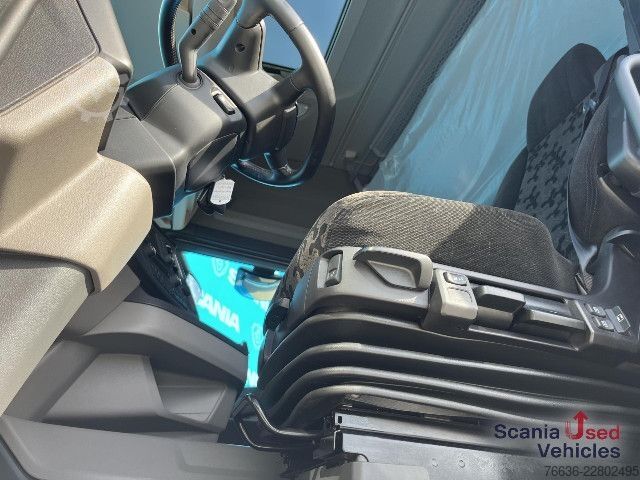 Standard tractor unit Scania R 460 A4x2NA DIFF-L RETARDER PARK AIRCO VECTO 3