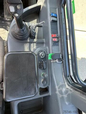 Radlader Hyundai HL730-9A 4X4 Radlader Mulch-/Klappschaufel KLIM...