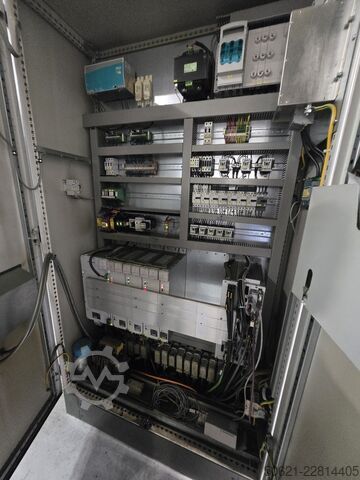 Universal-Bearbeitungszentrum 5 Achsen V Matec 30HV