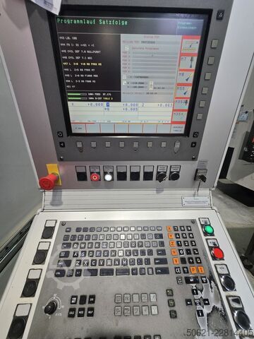 Universal-Bearbeitungszentrum 5 Achsen V Matec 30HV