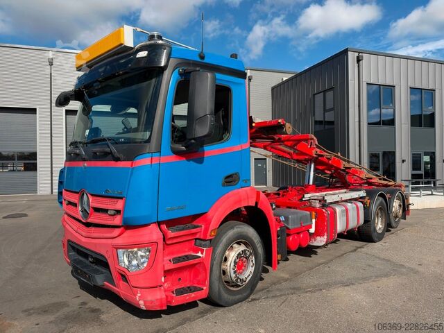 Abrollkipper MERCEDES-BENZ Actros 2543 6x2*4 Multilift