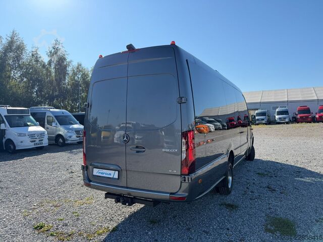 Bus MERCEDES-BENZ Sprinter 519
