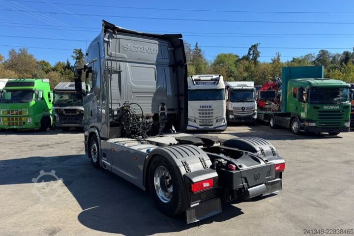 Standard tractor unit SCANIA S580 V8 4x2