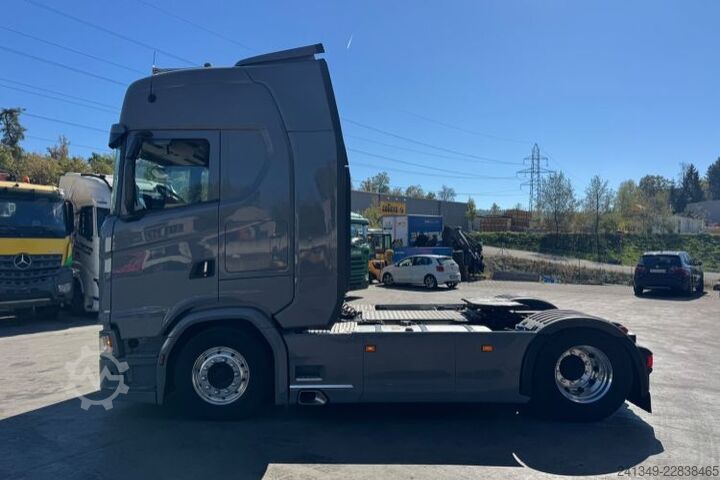 Standard tractor unit SCANIA S580 V8 4x2