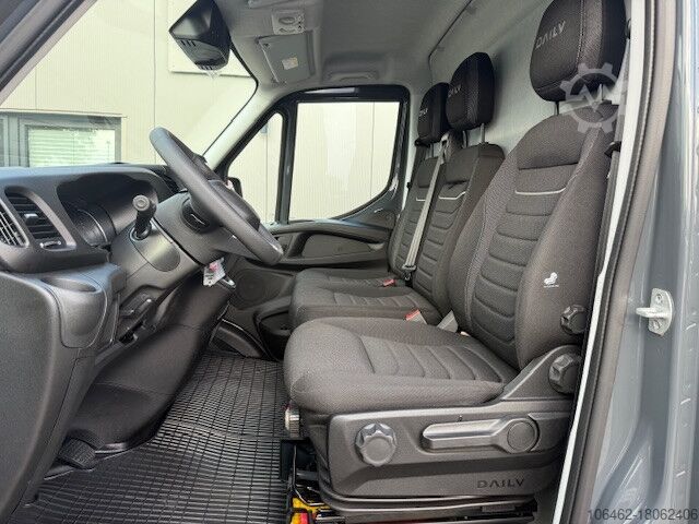 Panel van Iveco Daily Kasten 35S18 L4H2 16m³ Aut.+AHK+ACC+NAVI+KAMERA