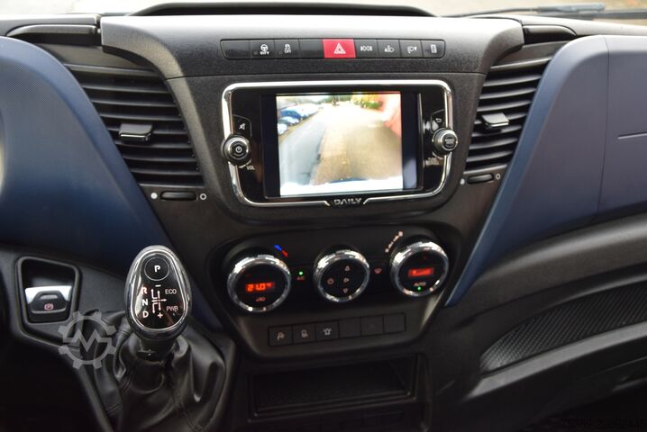 Kastenwagen hoch Iveco Daily  35 S18 L2H2 Doka Kasten Automatik ACC LED