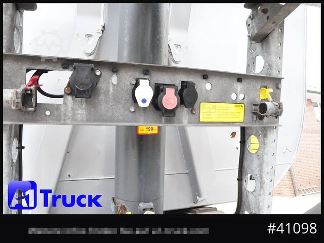 Kipper Auflieger SCHMITZ SKI 24 SL 9,6, Liftachse, 44,4m³ Stahlmulde, 3 x vorhanden