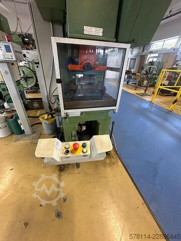 Eccentric press Presse Ross 40V-4