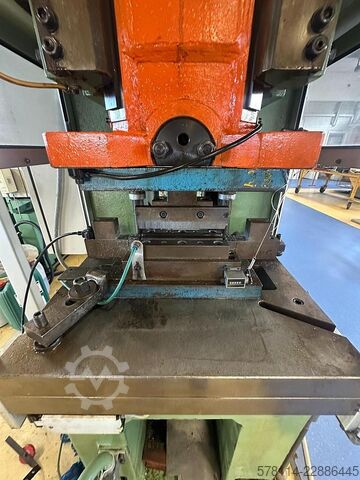 Eccentric press Presse Ross 40V-4