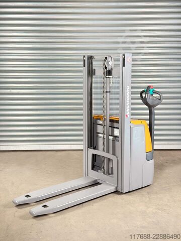 High lift truck pedestrian Jungheinrich EJC 110 - nur 2544 Std.- Service Neu - Garantie