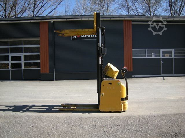 Manual stacker YALE MS 16 IL AC