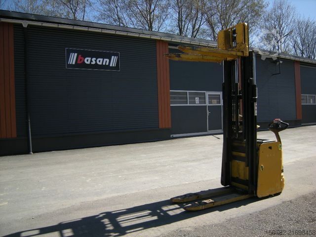 Manual stacker YALE MS 16 IL AC
