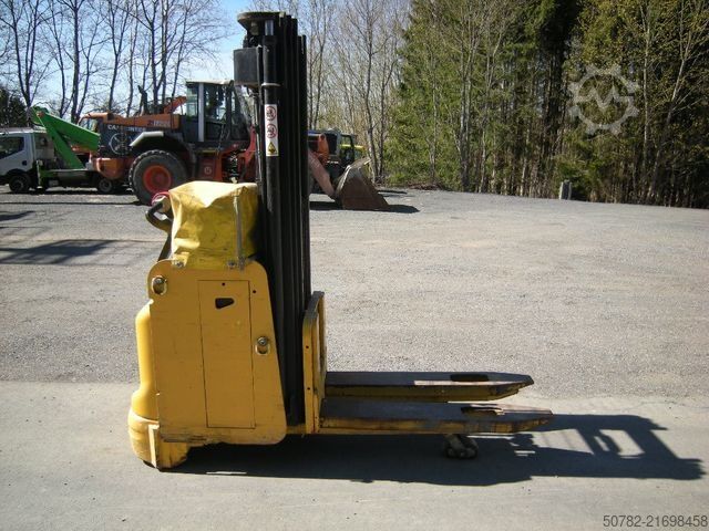 Manual stacker YALE MS 16 IL AC